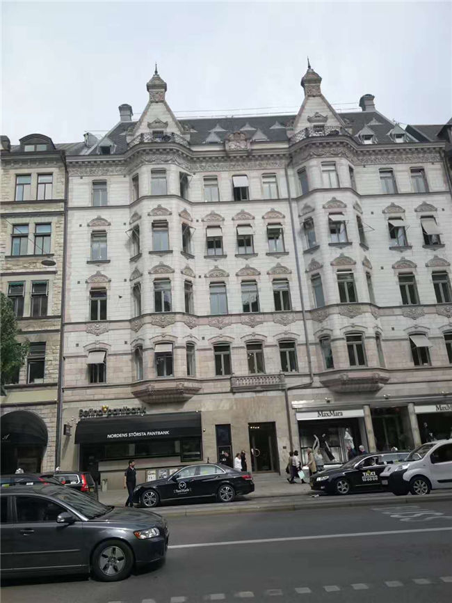 北歐+俄羅斯14日游集錦 沙尼亞首都塔林、諾貝爾文學(xué)研究院、天主教堂、王宮和皇家圖書(shū)館